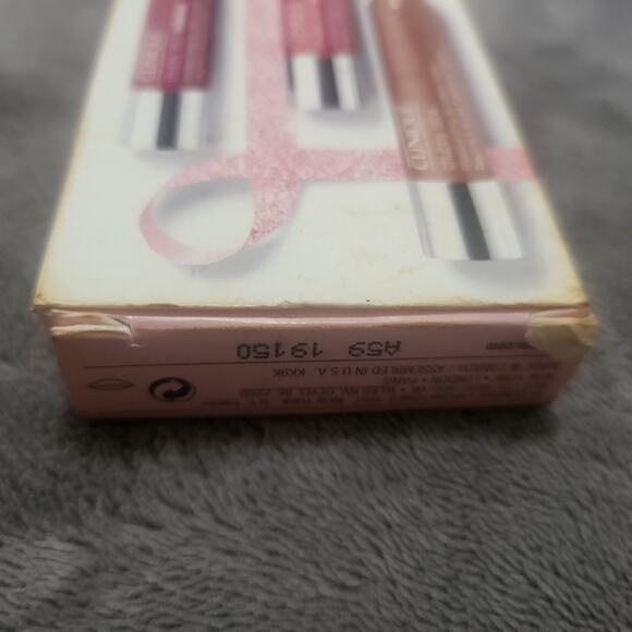 Set of 3 Full size Clinique Chubby Stick Moisturizing Lip Color Balm Boxed - Picture 9 of 15